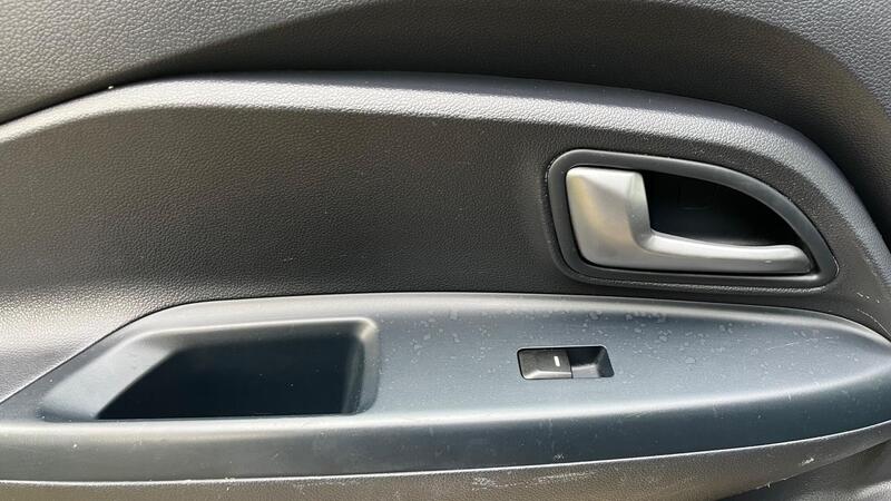 2016 Kia Rio — photo 40
