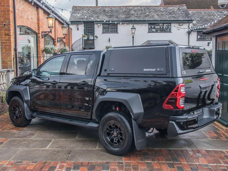 Toyota Hilux view 7