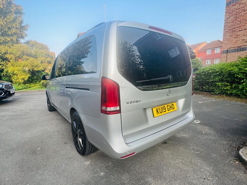 Mercedes-Benz V-Class view 31