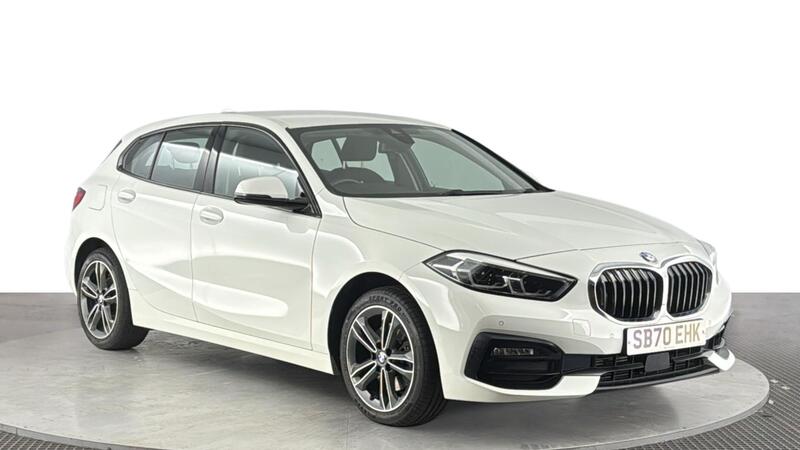 BMW 1 Series view 2
