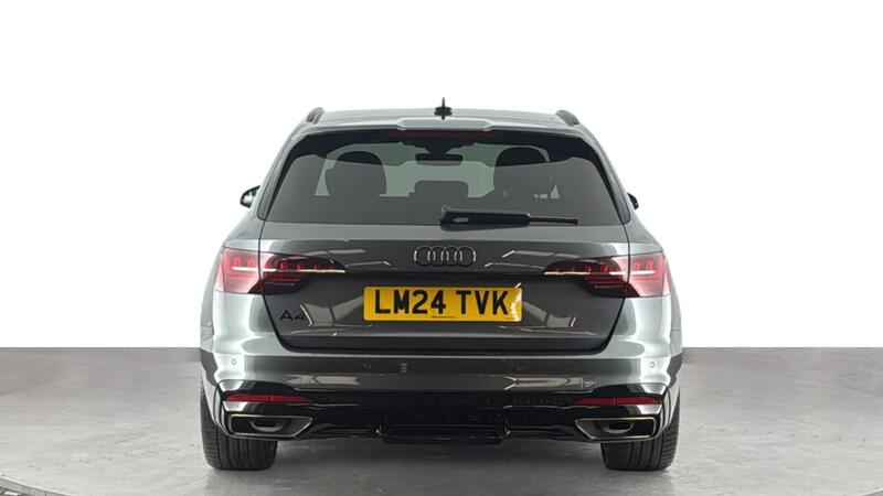 Audi A4 view 5