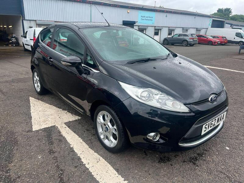 Ford Fiesta view 3