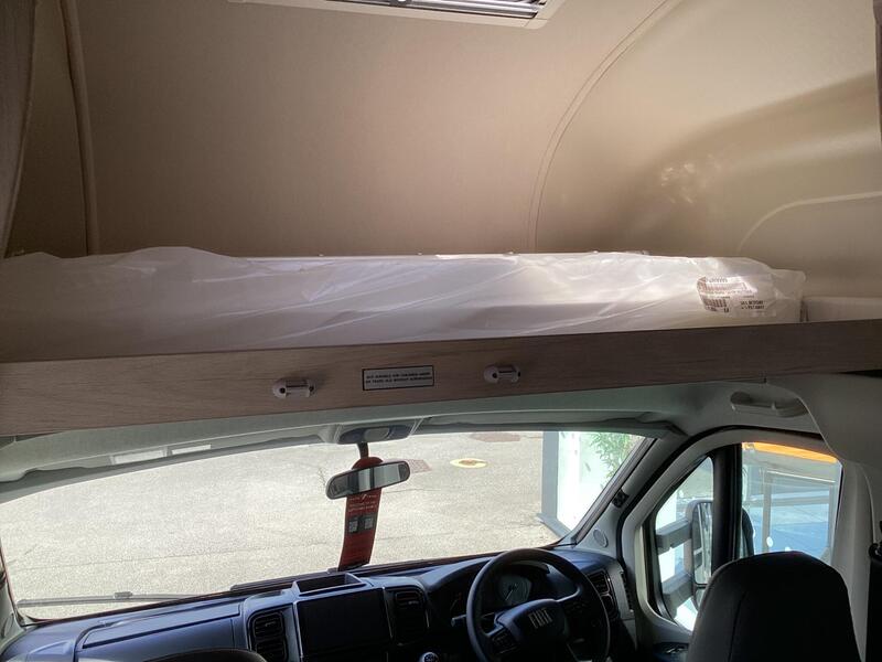 Auto-Trail Expedition C72 — image 7