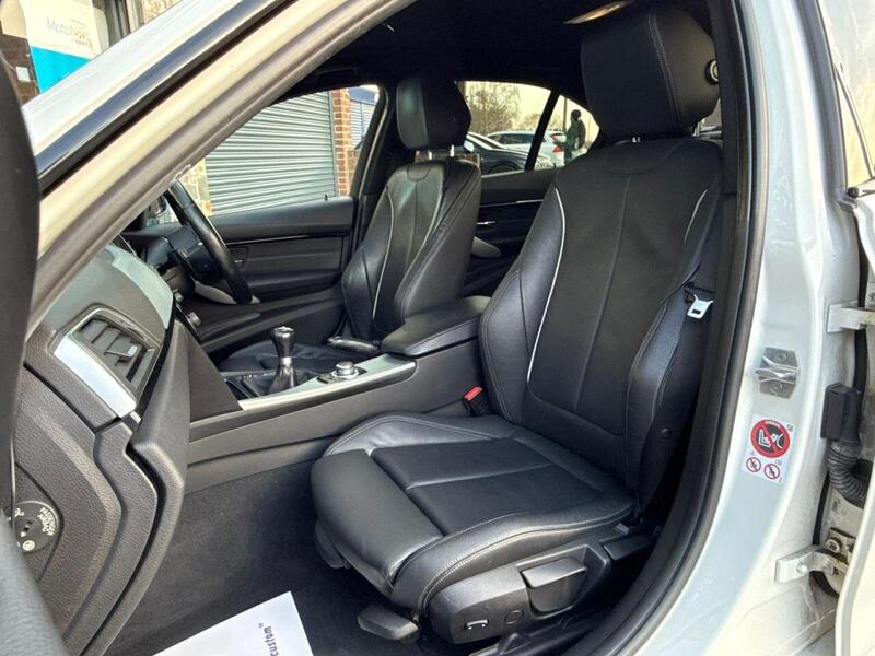 BMW 3 Series view 3