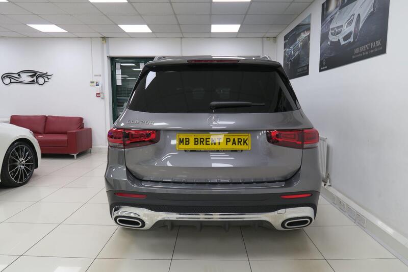 Mercedes-Benz Mercedes-Benz GLB view 5