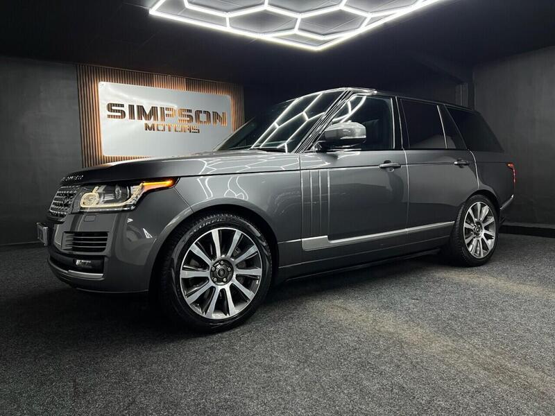 Land Rover Range Rover view 3