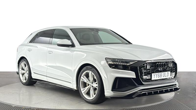 Audi Audi Q8 view 2