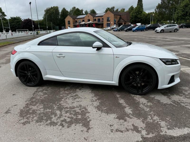 Audi TT view 2