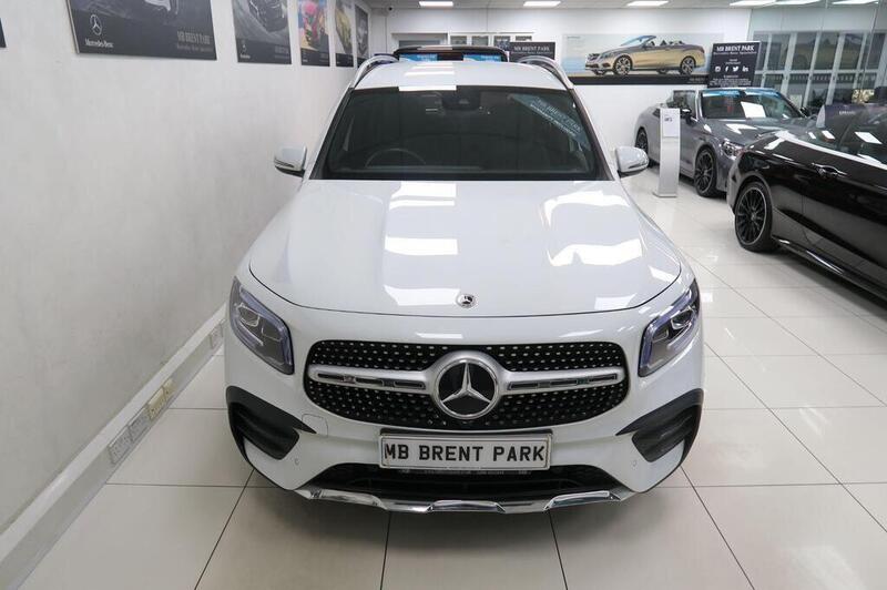 Mercedes-Benz GLB view 2