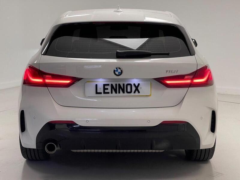 BMW 1 Series view 5