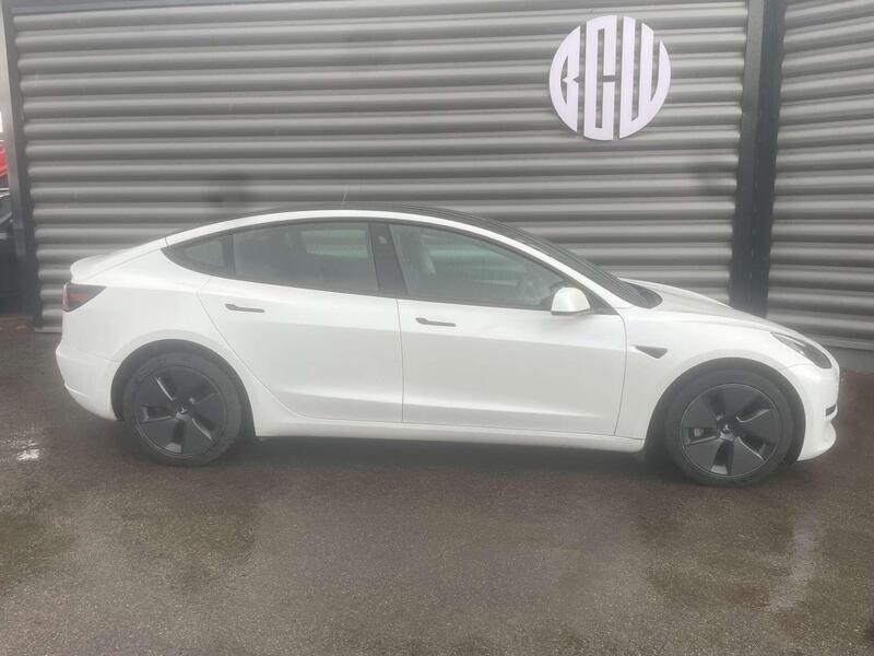 Tesla Model 3 view 3