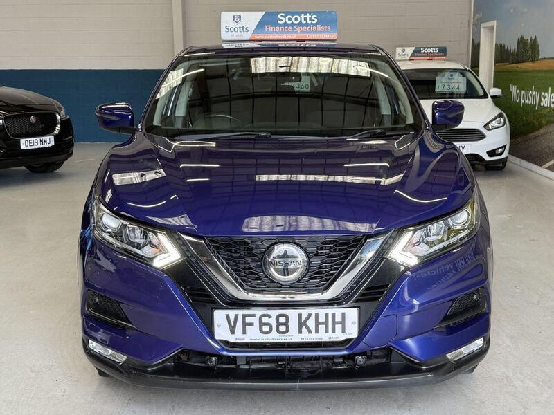 Nissan Qashqai view 2