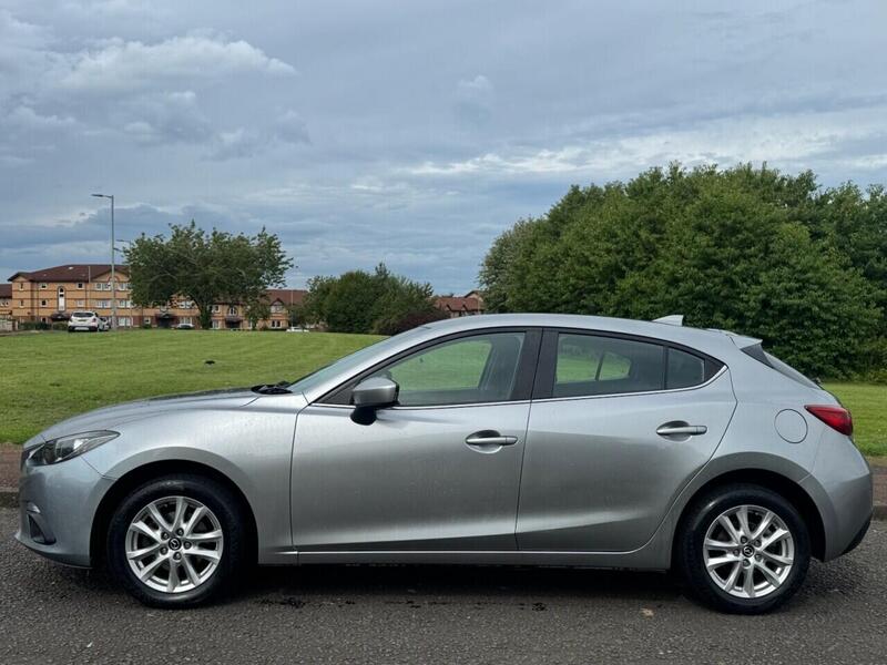 Mazda Mazda3 view 2