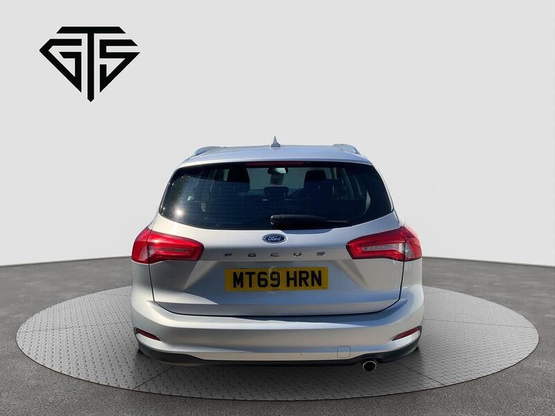 Ford Focus view 4