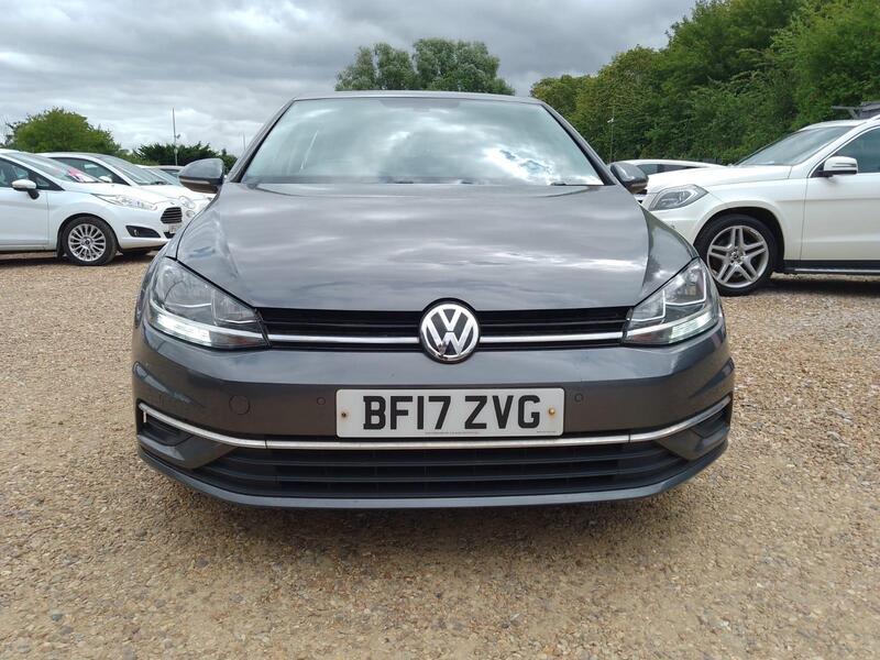 Volkswagen Golf view 5