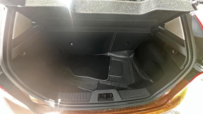 2014 Ford Fiesta — photo 18