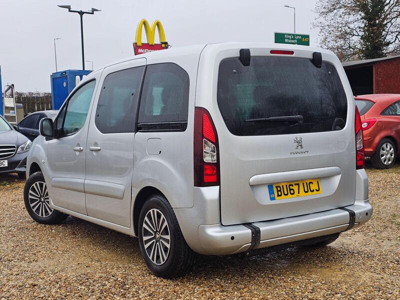 Peugeot Partner Tepee view 4