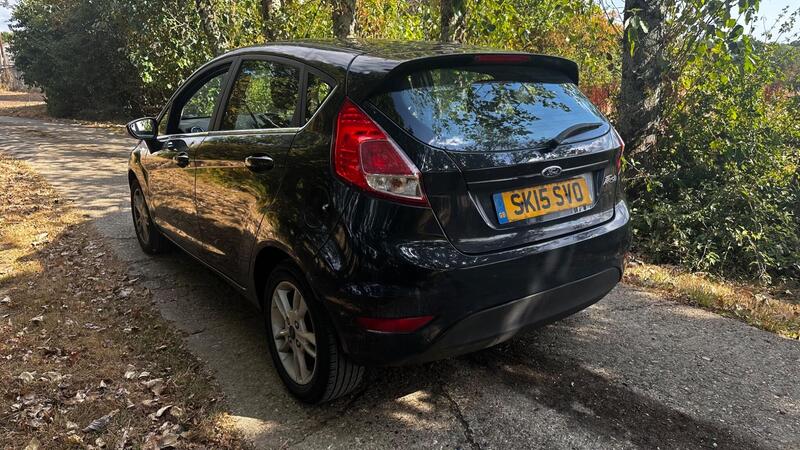 2015 Ford Fiesta — photo 5