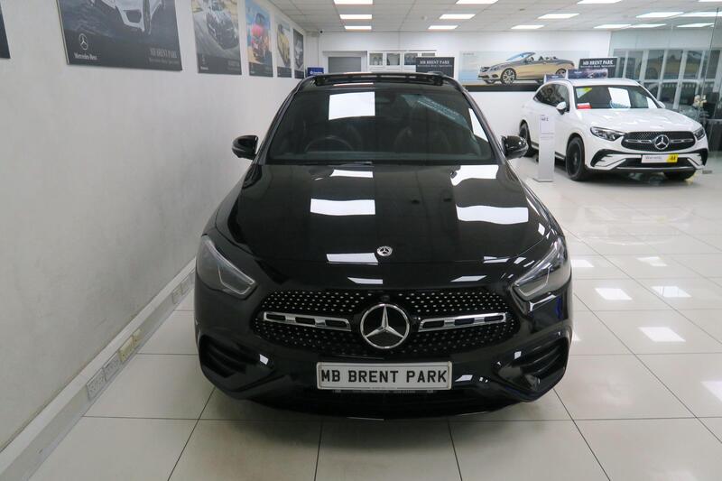Mercedes-Benz Mercedes-Benz GLA view 2