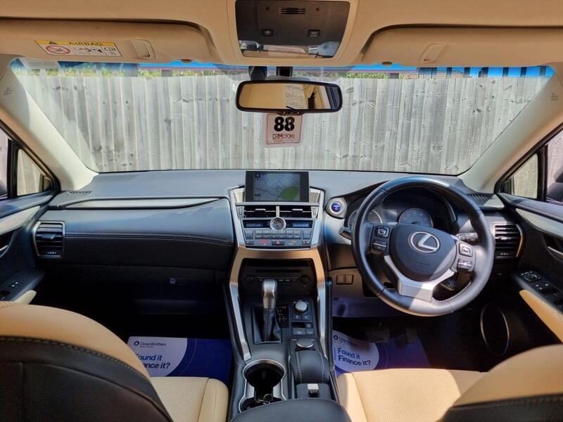 Lexus NX view 6