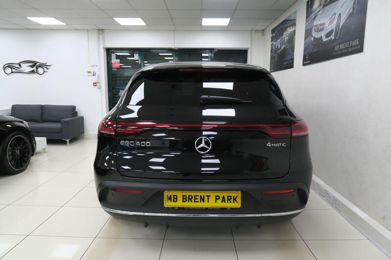 Mercedes-Benz Mercedes-Benz EQC view 5