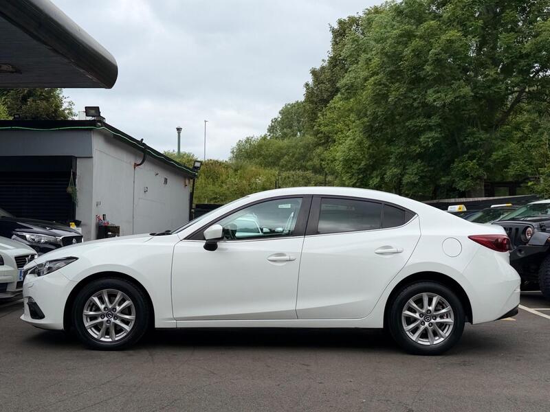 Mazda Mazda3 view 5