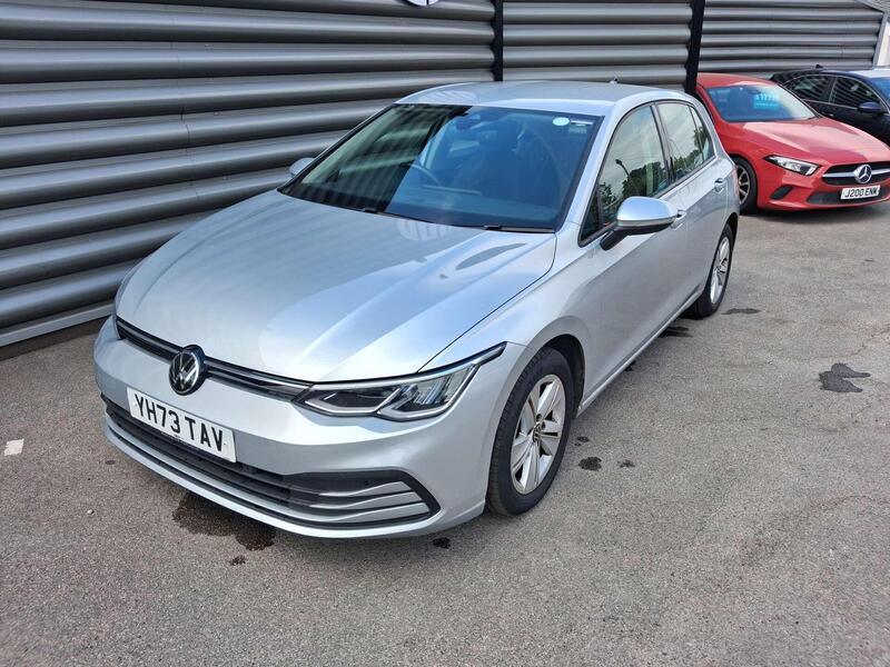 Volkswagen Golf view 4