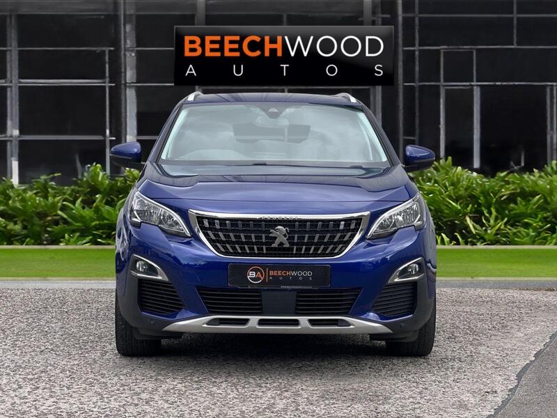 Peugeot 3008 view 3