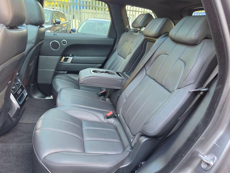 Land Rover Range Rover Sport 3.0 V6 HSE Dynamic Auto 4WD Euro 6 (s/s) 5dr thumbnail 26