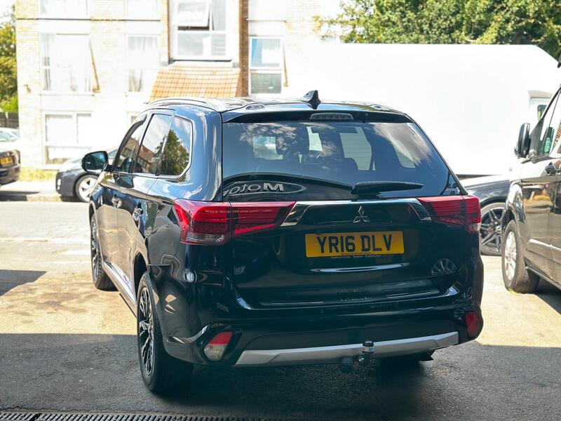 Mitsubishi Outlander view 7