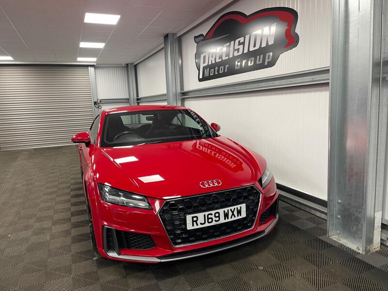 Audi TT view 3