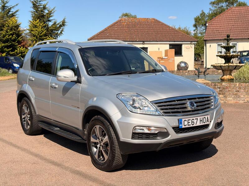 KGM Rexton view 3