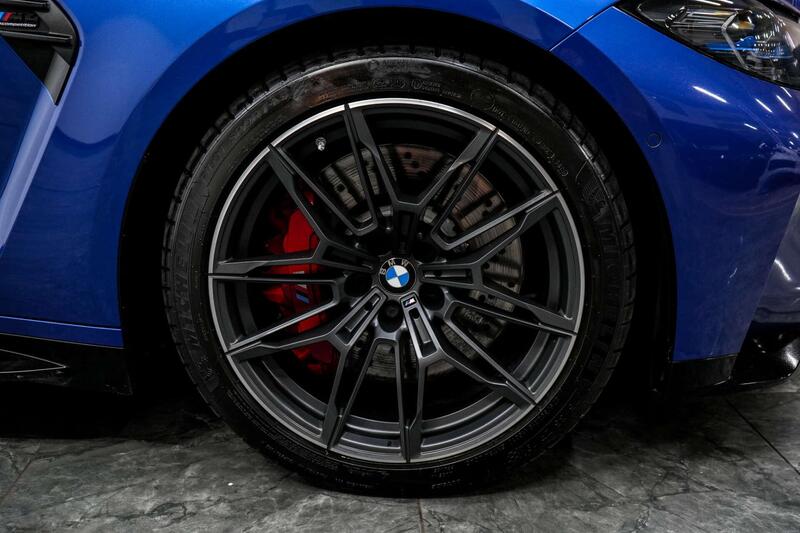 BMW M4 view 7