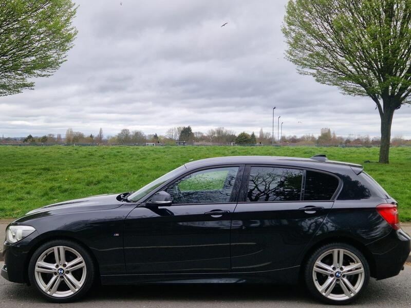 BMW 1 Series view 3