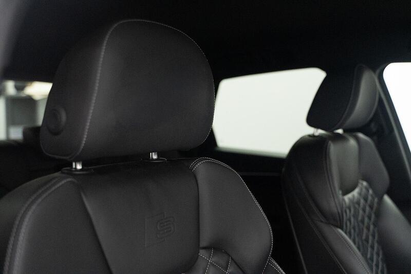 Audi Audi Q5 view 6