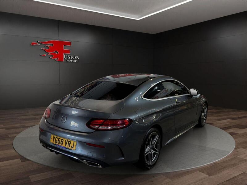 Mercedes-Benz C Class view 6