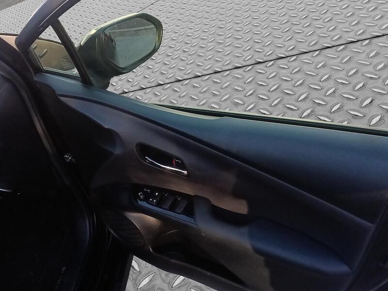 Toyota Prius view 10