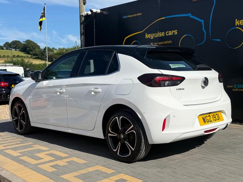 Vauxhall Corsa view 3