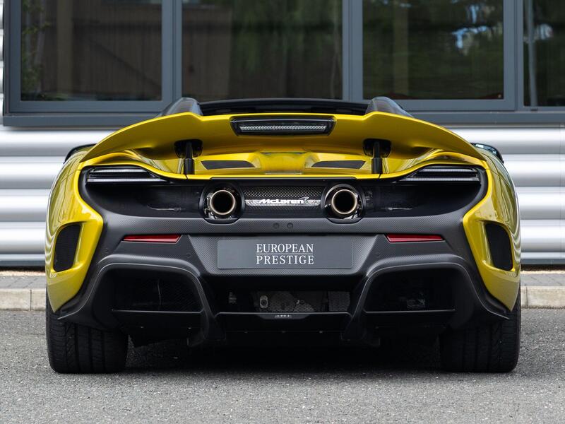 Mclaren 675LT view 4