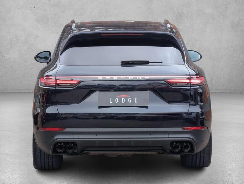 Porsche Cayenne view 6