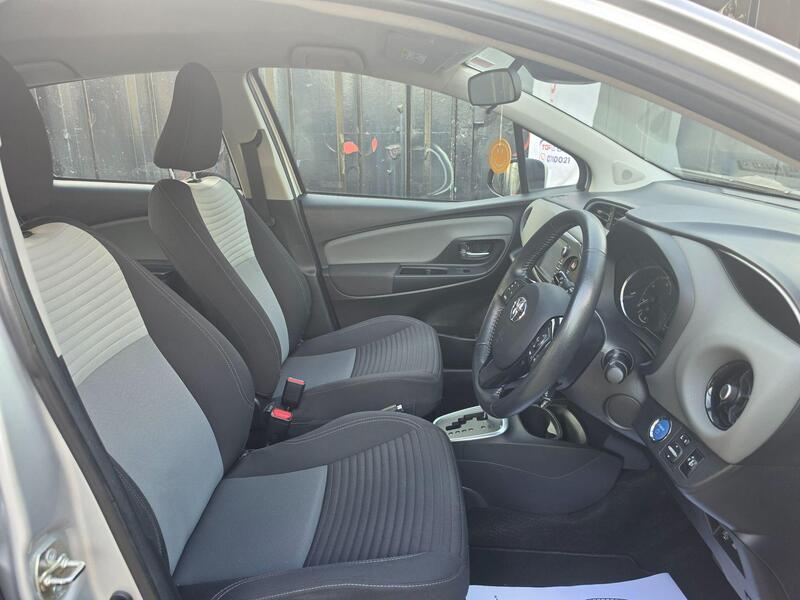 Toyota Yaris 1.5 VVT-h Icon Tech E-CVT Euro 6 (s/s) 5dr thumbnail 19