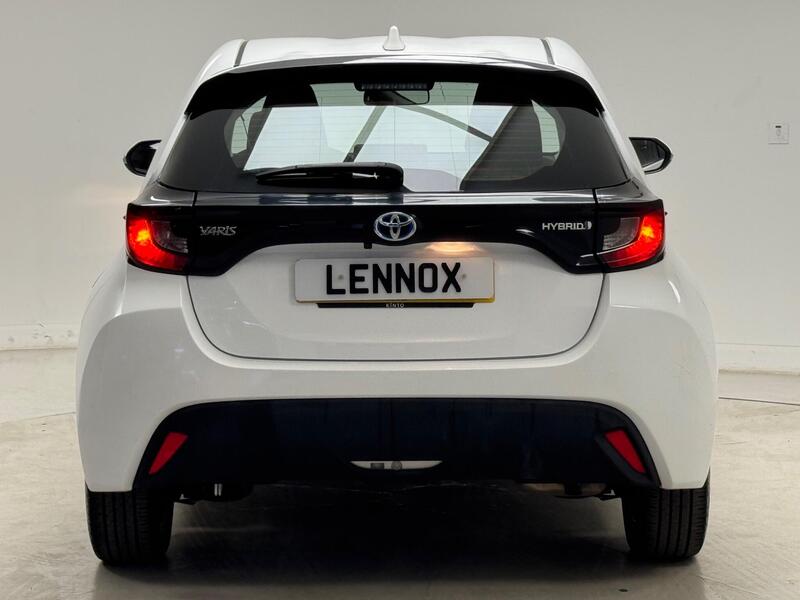 Toyota Yaris view 5