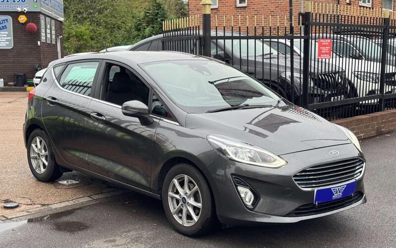 Ford Fiesta view 3