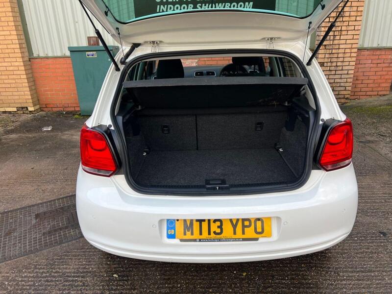 Volkswagen Polo view 13