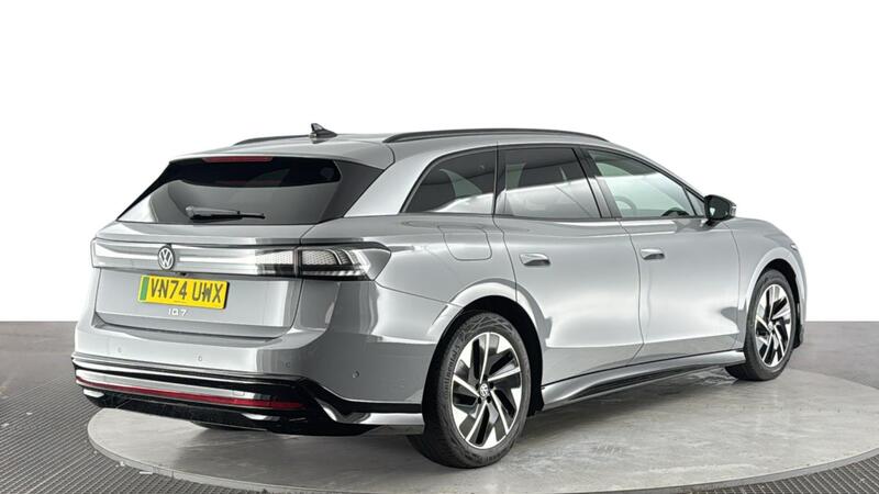 Volkswagen Id.7 view 4
