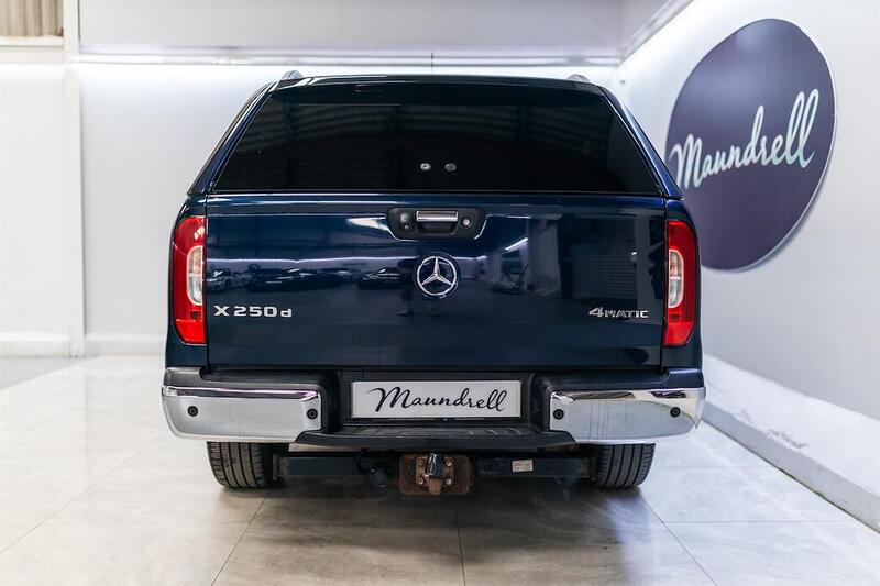 Mercedes-Benz X Class view 6