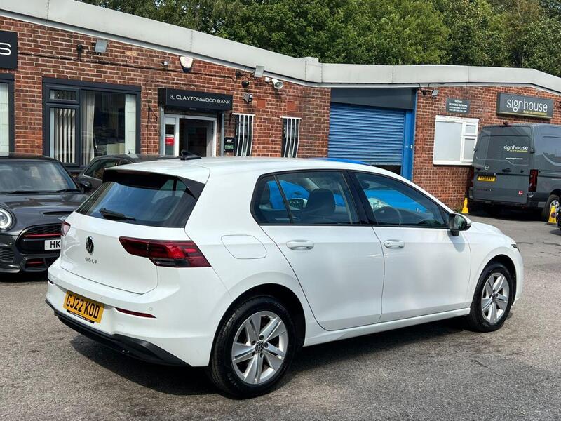 Volkswagen Golf view 6