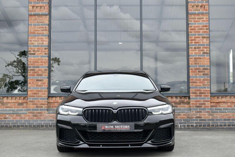 BMW 5 Series view 4