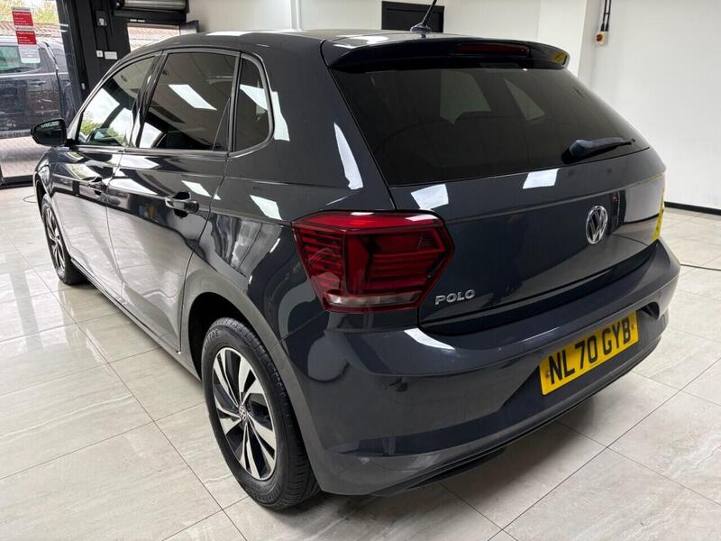 Volkswagen Polo view 5