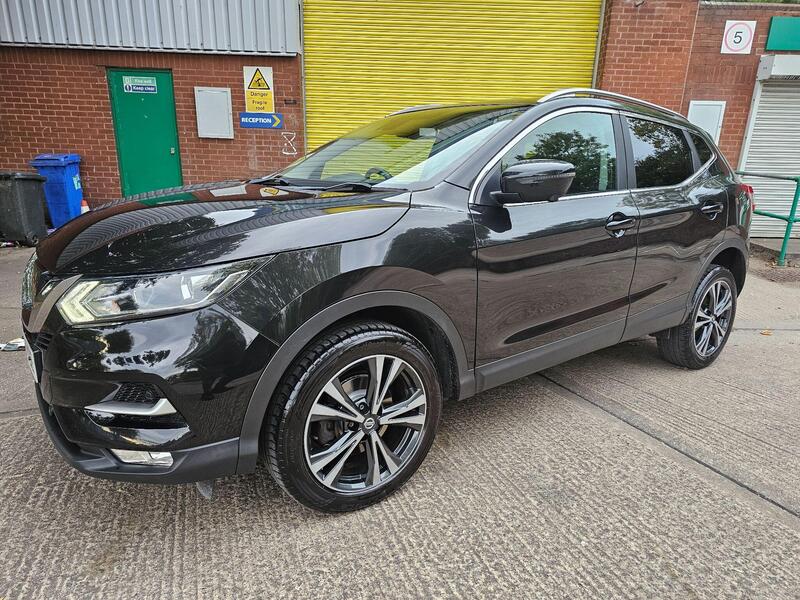 Nissan Qashqai view 2